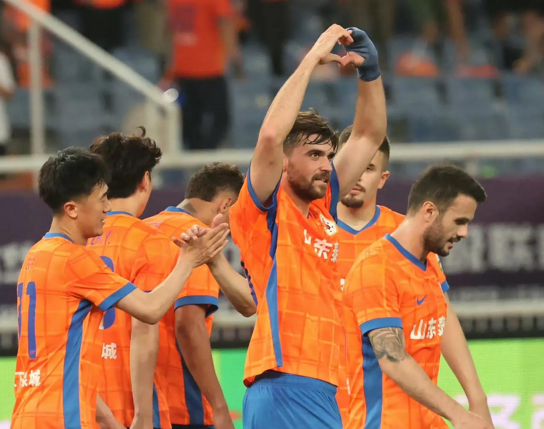 包含欧篮联集结日走向成谜，山东泰山再遭质疑，目标明确，细节决定成败的词条